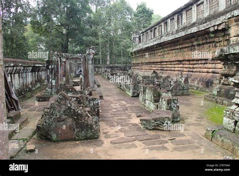  Le Début De La Règne Du Sultan Jayavarman VII: Renaissance Religieuse Et Expansion Territoriale Au Royaume Khmer